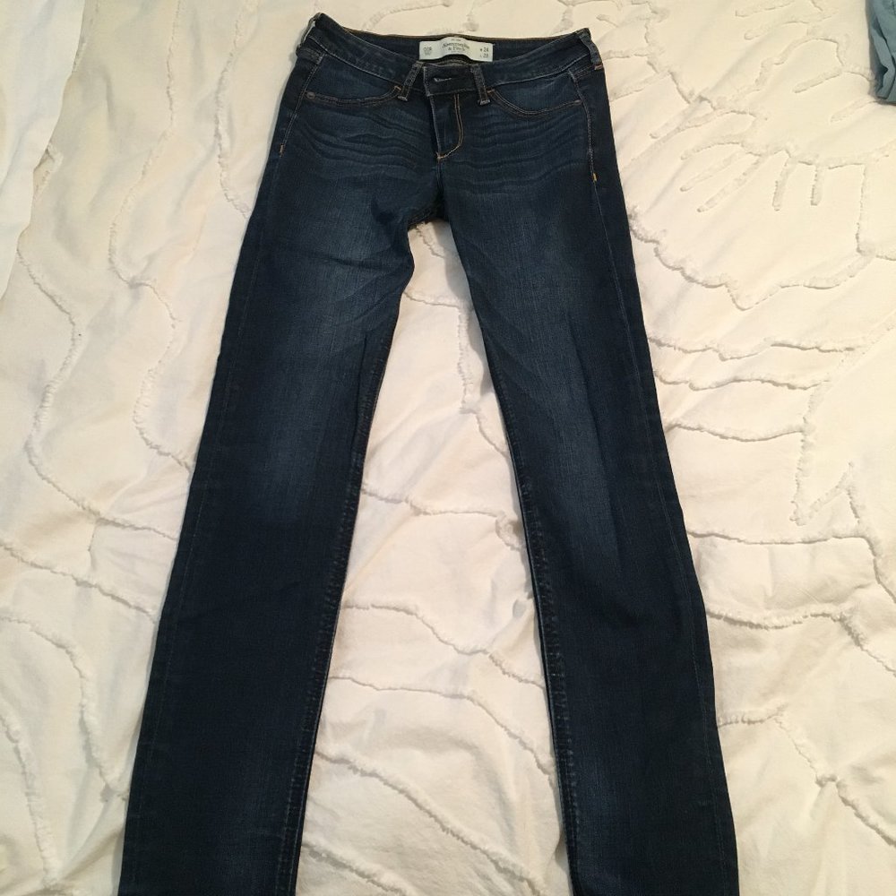 dark wash skinny jeans